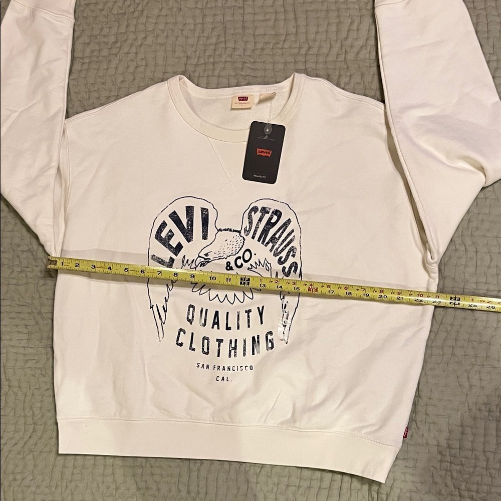 Levi's Cream Graphic Crewneck - Picture 7 of 8